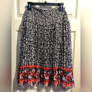 💕5/$20 KNEE LENGTH FIT TO FLARE FLOWY WITH SHEER OVERLAY